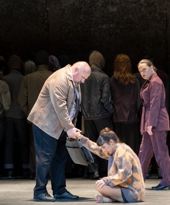 Imagen secundaria 2 - Tres imágenes de la representación