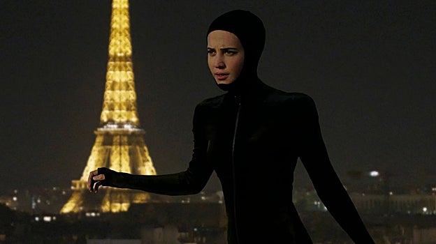 Imagen después - Las dos protagonistas de 'Irma Vep', separadas por un cuarto de siglo