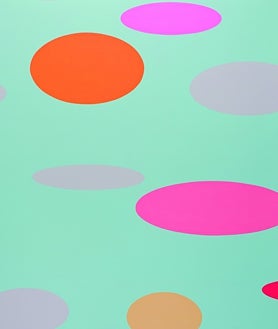 Imagen secundaria 2 - Arriba, 'Sin título' (2010).Sobre estas líneas, 'Una mirada tutti frutti', instalación para Helga de Alvear en 1999, y detalle de 'Sin título' (2006) 