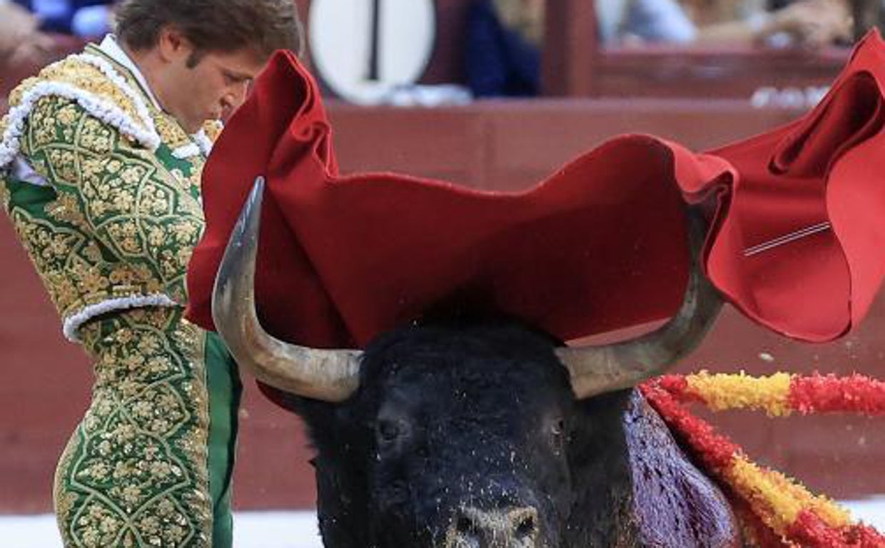 Juan Leal, por estatuarios en el segundo