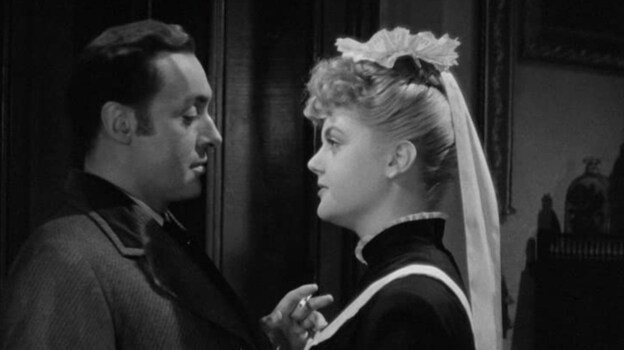 Angela Lansbury, en su debut en el cine, al lado de Charles Boyer, en 'Luz que agoniza'
