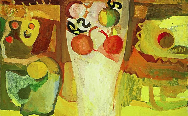 Imagen principal - Arriba, 'Las frutas rojas' (1967). Sobre estas líneas, de izquierda a derecha, 'Sin título' (1930) y 'Naturaleza muerta' (1924) 