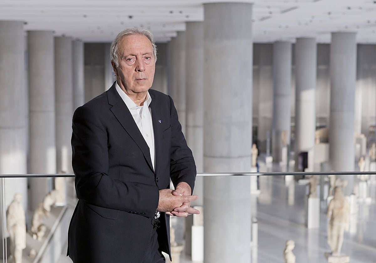 El director del Museo de la Acrópolis, Nikolaos Stampolidis