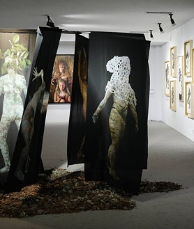 Imagen secundaria 2 - Sobre estas líneas, equipo de Est Art Space y algunas de sus estancias