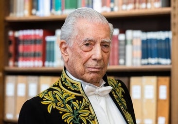 Vargas Llosa, un bárbaro en la Academia Francesa