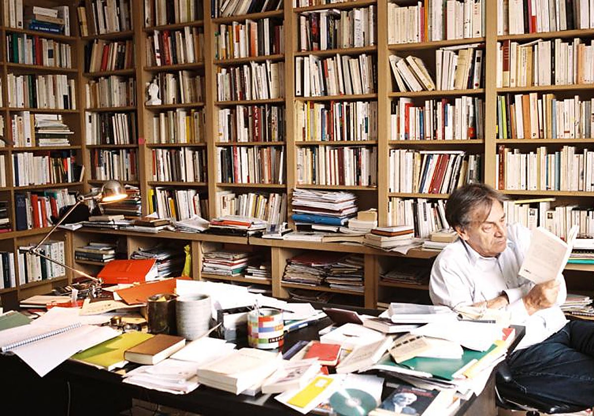 Alain Finkielkraut en su despacho