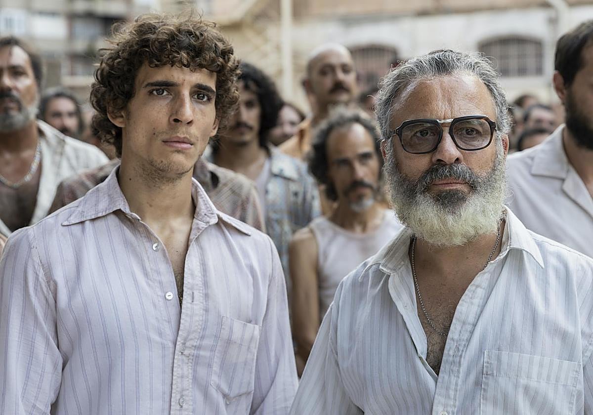 Miguel Herrán y Javier Gutiérrez en 'Modelo 77'