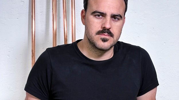 Arturo Comas, artista de T20 y Genalguacil