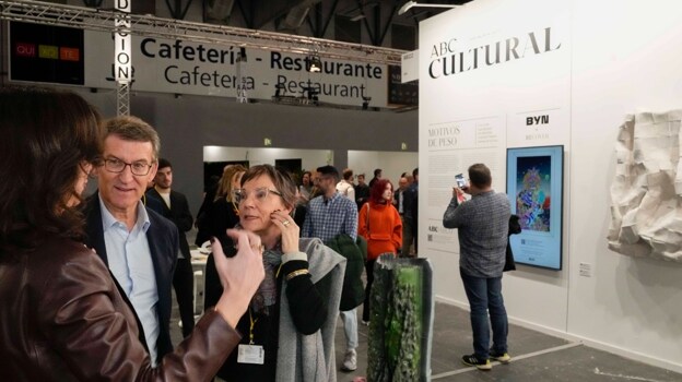 Alberto Núñez Feijóo, at the ARCO ABC Cultural stand