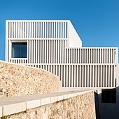 El enigma del cubo boca abajo