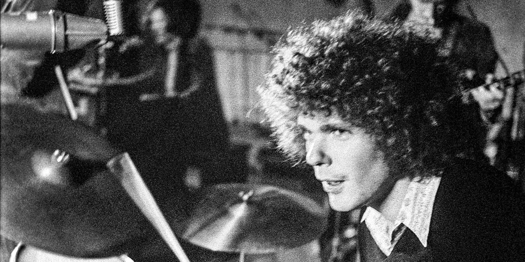 Drummer Jim Gordon, co-writer of classic 'Layla' who hammered his ...