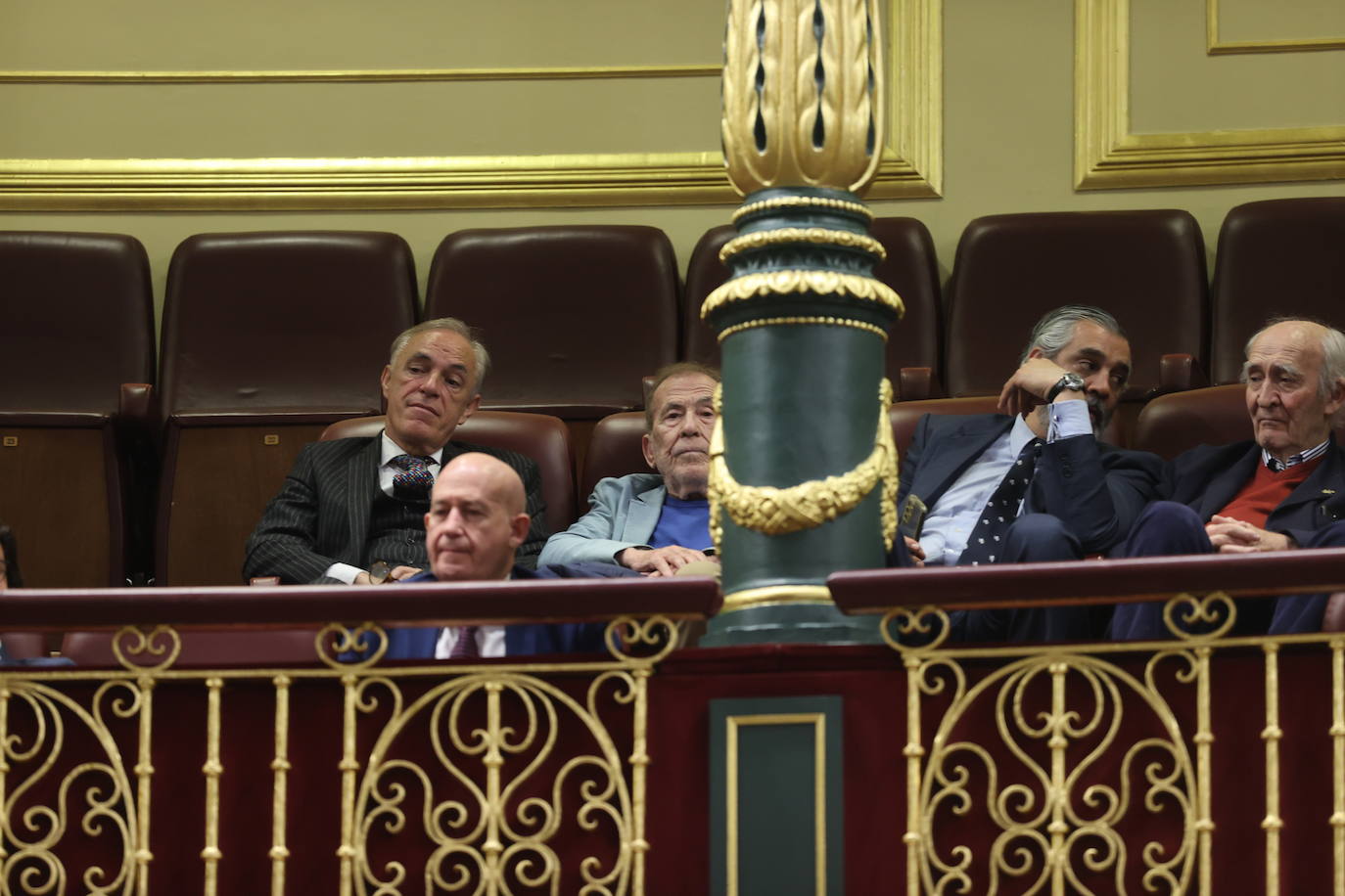 En la tribuna de invitados del Congreso durante la moción de censura de Vox