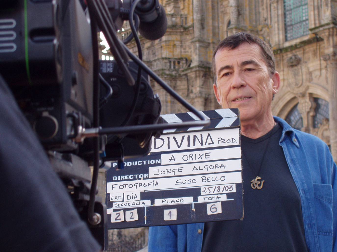 Ante la claqueta, durante un rodaje Santiago de Compostela
