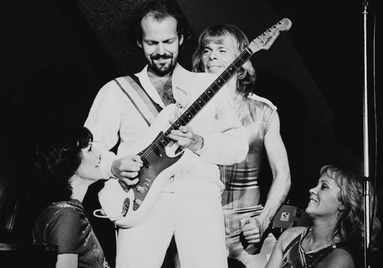 Muere Lasse Wellander, guitarrista del mítico grupo de rock sueco ABBA
