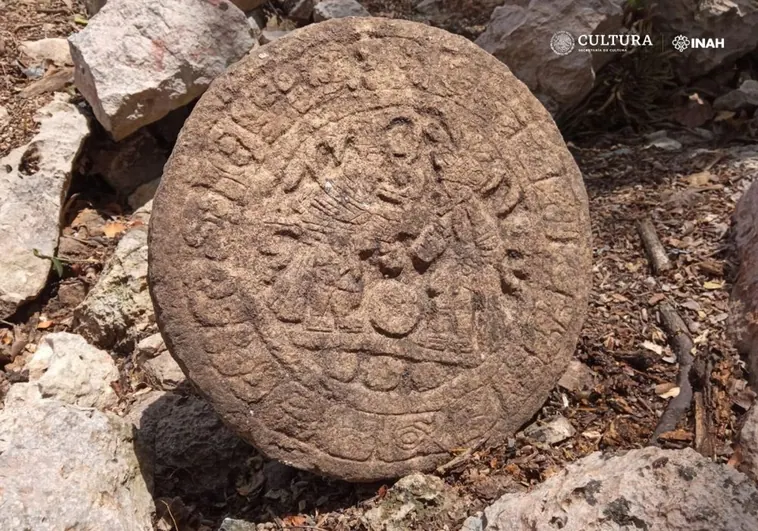 Descubren en Chichén Itzá un marcador de Juego de Pelota con su jeroglífico maya completo