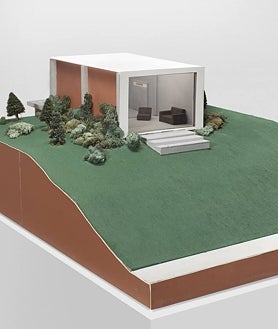 Imagen secundaria 2 - Arriba, obra de Anne y Patrick Poirier. Sobre estas líneas, propuestas de Dan Flavin y Dan Graham