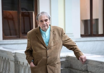 Rafael Cadenas: «Cuando recibí la noticia del premio Cervantes pensé que podía ser un invento de don Quijote»