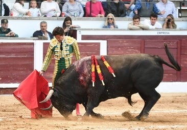 Triunfo de Juan del Álamo con toros de plaza de primera en la Copa Chenel