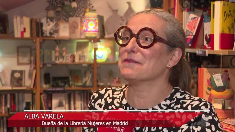 Los lectores salen a la calle por el Día Internacional del Libro