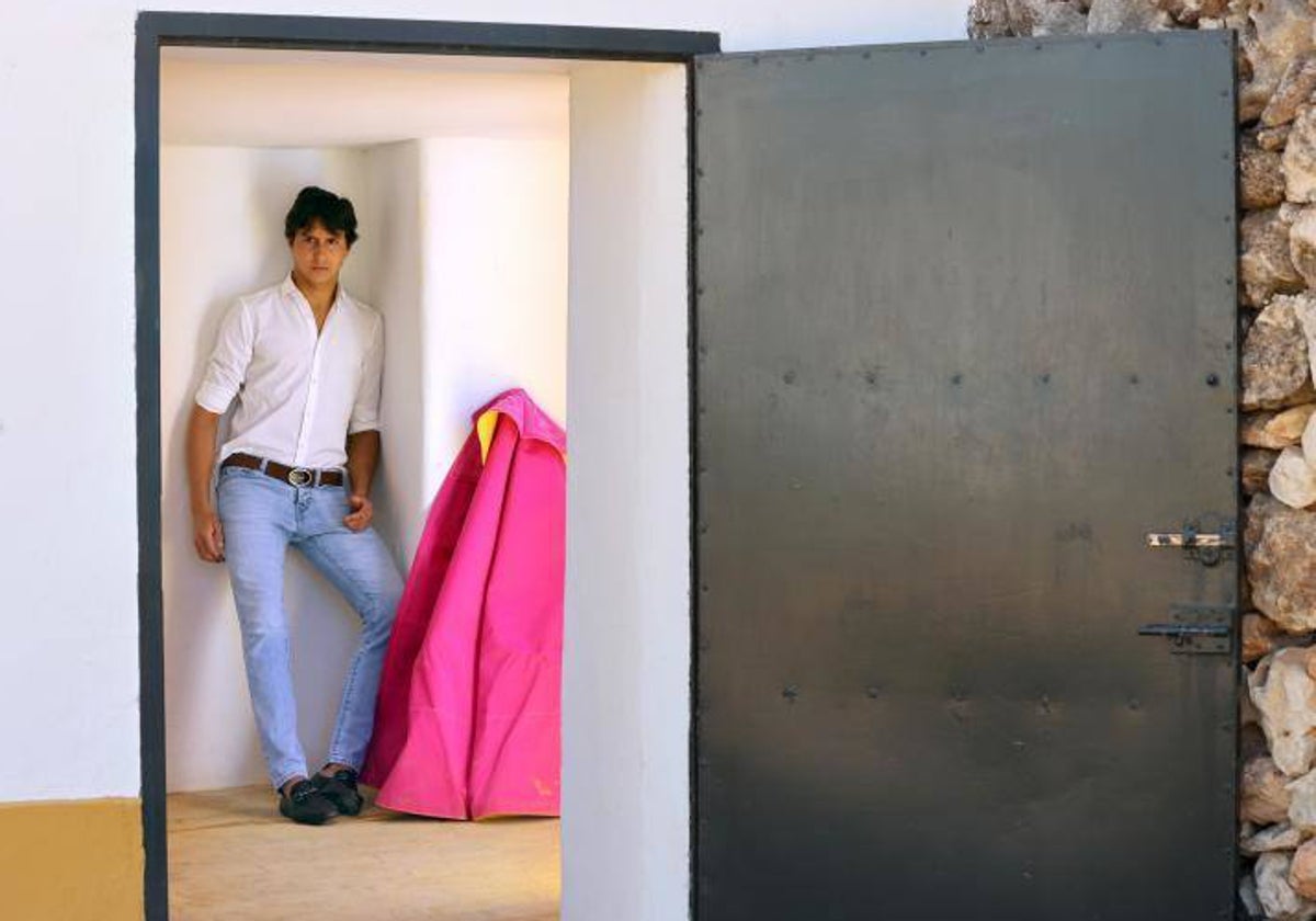 Andrés Roca Rey, a las puertas de su cita con Madrid, en la finca cordobesa de la ganadería de La Quinta