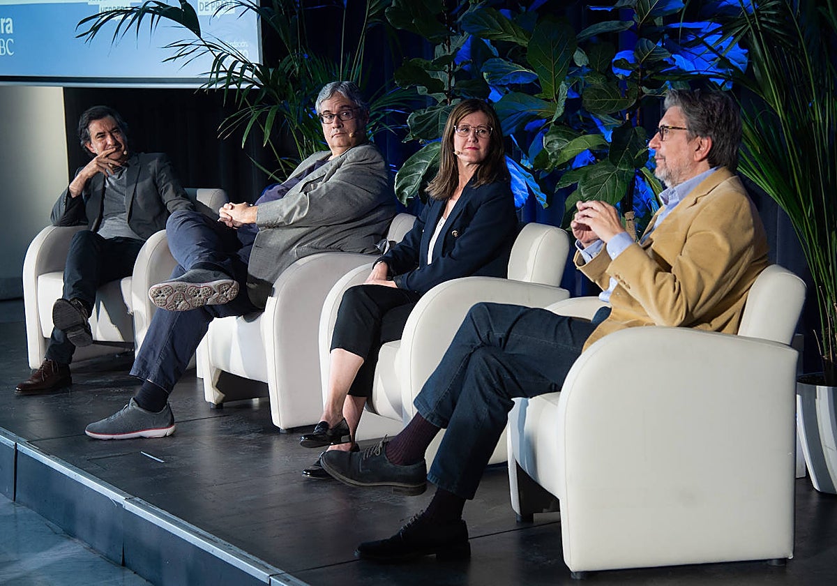Ángel Antonio Herrera, Juan Manuel de Prada, María José Fuetealamo e Ignacio Camacho