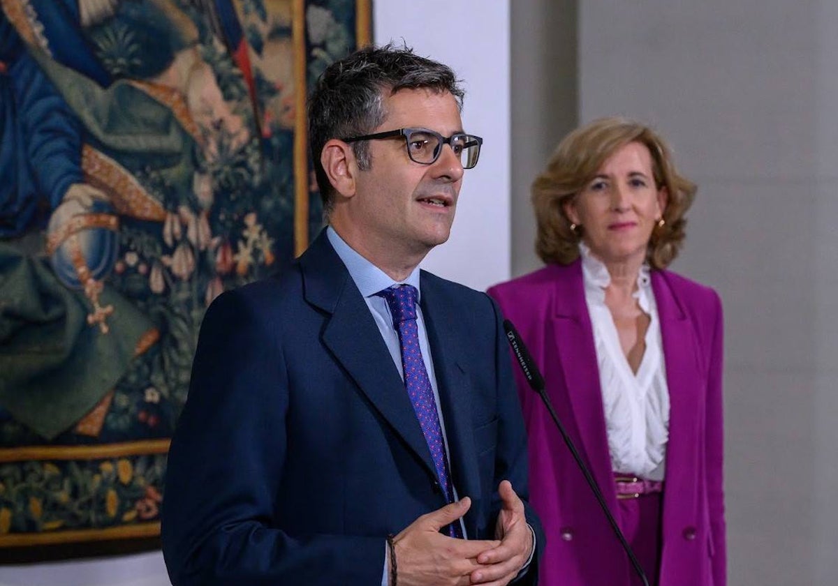 El ministro de Presidencia, Félix Bolaños, y la presidenta de Patrimonio Nacional, Ana de la Cueva