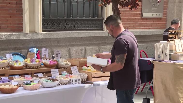 Pintura, rutas teatralizadas y conciertos amenizan el barrio de Las Letras con 'Cultuletras'