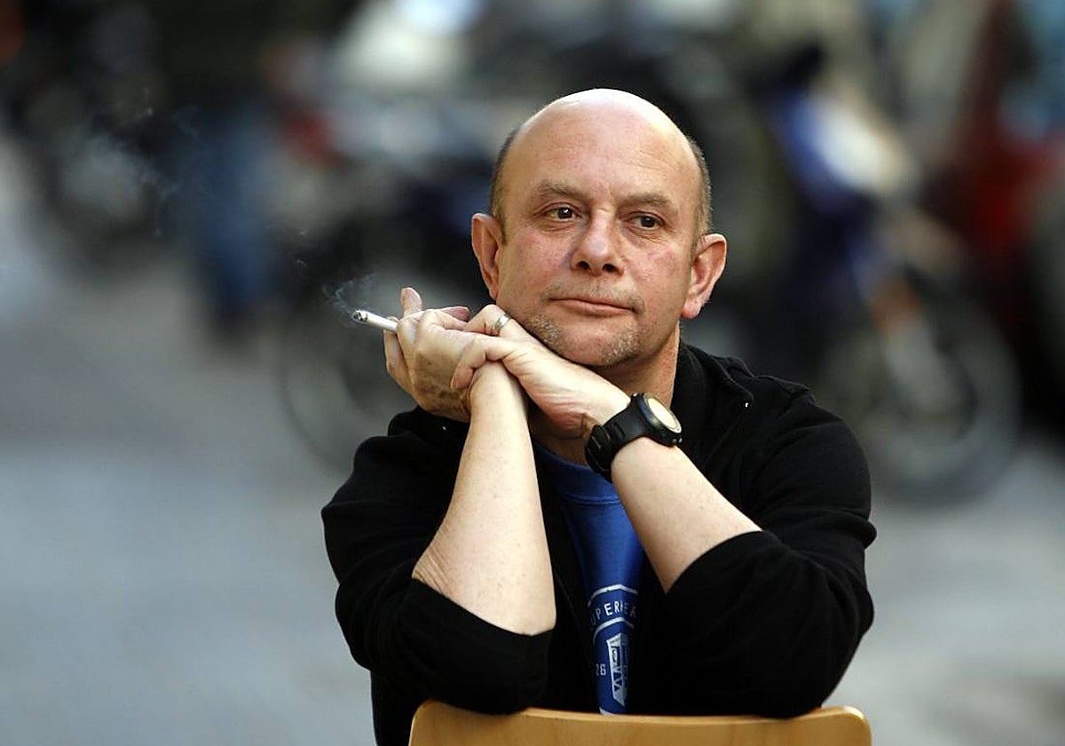 Nick Hornby, fotografiado en 2006
