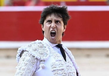 Roca, Rey en San Fermín: al rojo vivo Pamplona con la fiera peruana