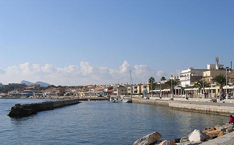 Imagen principal - Herrera tiene la llave de La Unión y su nombre en una calle de la localidad murciana 