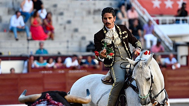 El confirmante Emiliano Gamero