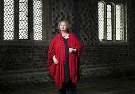 Biografía de una condena: sombras en la memoria de Hilary Mantel