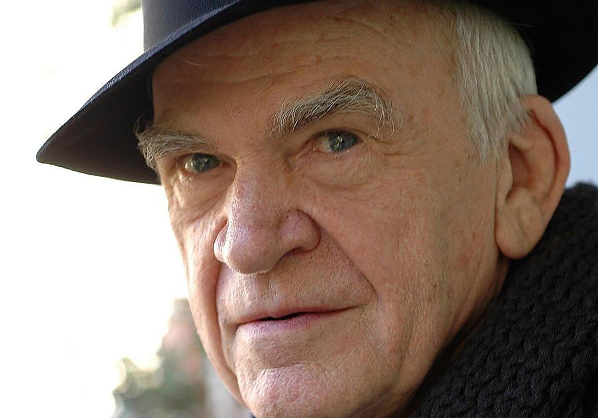 Milan Kundera habló de la vieja utopía revolucionaria: «la vida sin secretos»