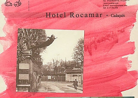Imagen secundaria 1 - Sobre estas líneas, 'Y. K. (Yves Klein). Un héroe confederal' (2005) y la escultura 'El ojo'. Arriba, detale de 'Sweet Home' (2006)