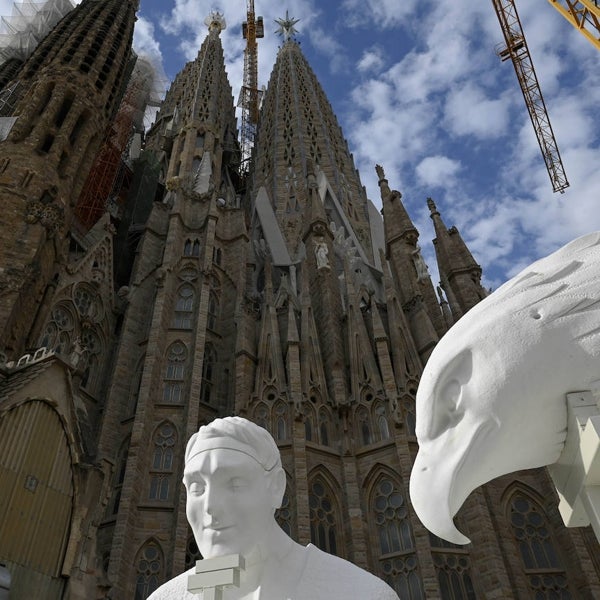 La Sagrada Familia sigue creciendo sin fecha final y no renuncia a la escalinata de la fachada de la Gloria