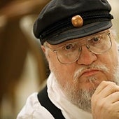 George R.R. Martin, John Grisham o Jonathan Franzen, entre los 9.000 escritores que han demandado a ChatGPT por el uso fraudulento de sus obras