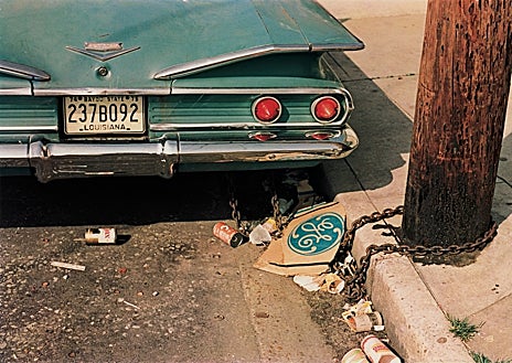 Imagen secundaria 1 - Arriba, 'Sin título', obra de la serie 'Los Álamos'. Sobre estas líneas, otra imagen de ese conjunto y 'Sin título', de la serie 'Las afueras'