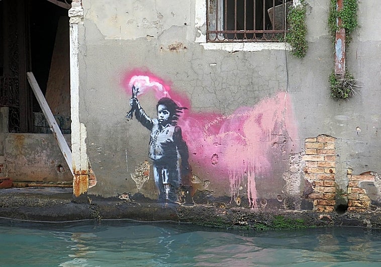 El 'Niño náufrago' fue pintado en mayo de 2019 durante la Bienal de Arte