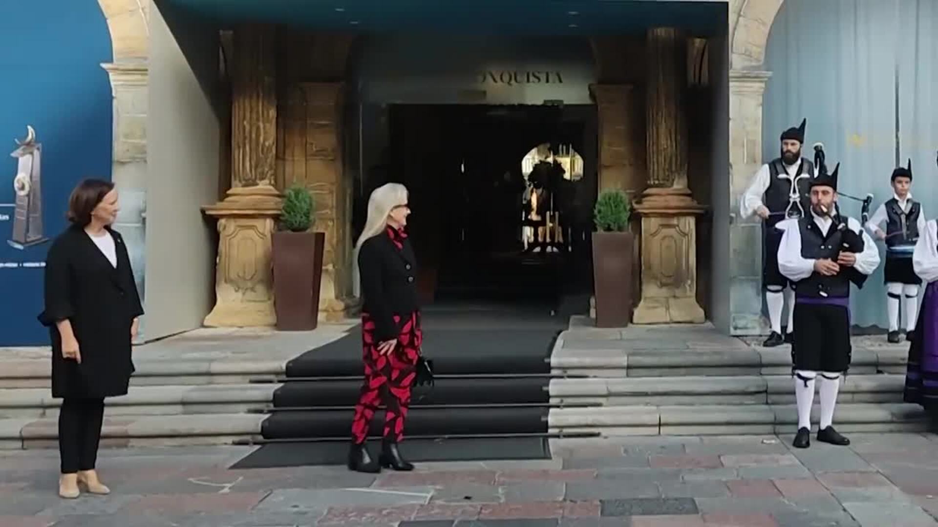 Meryl Streep desata la euforia en su recibimiento oficial en el Reconquista en Oviedo