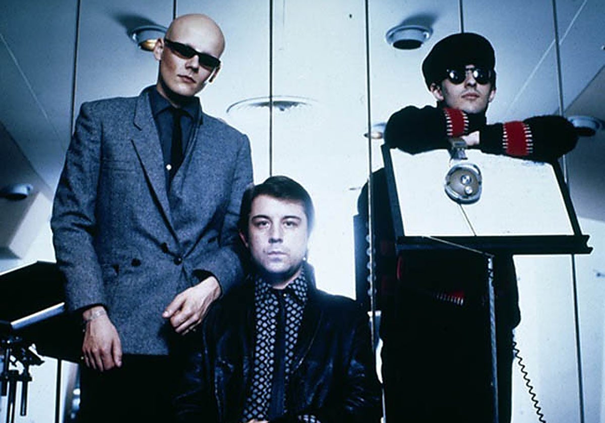 La Mode, con Antonio Zancajo en el centro