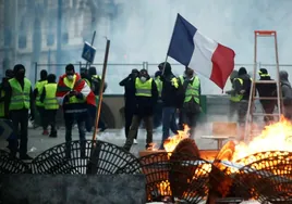 'Arde París', de Iñaki Gil: conflictos en la Francia de hoy