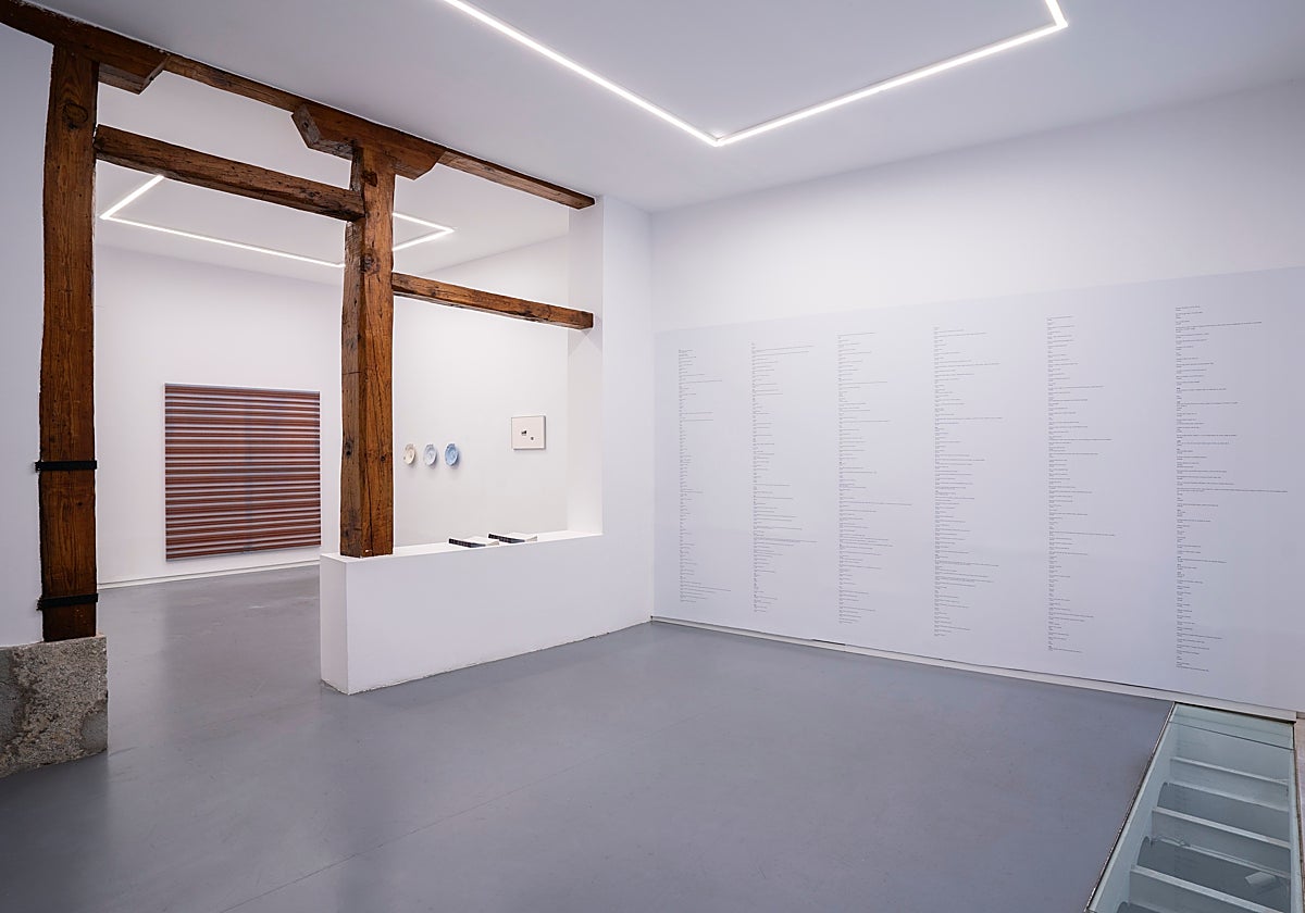 Detalle del montaje de la muestra en la galería