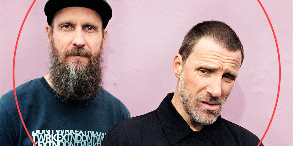 Sleaford Mods cancel their concert in Madrid after the throwing of a Palestinian scarf on stage