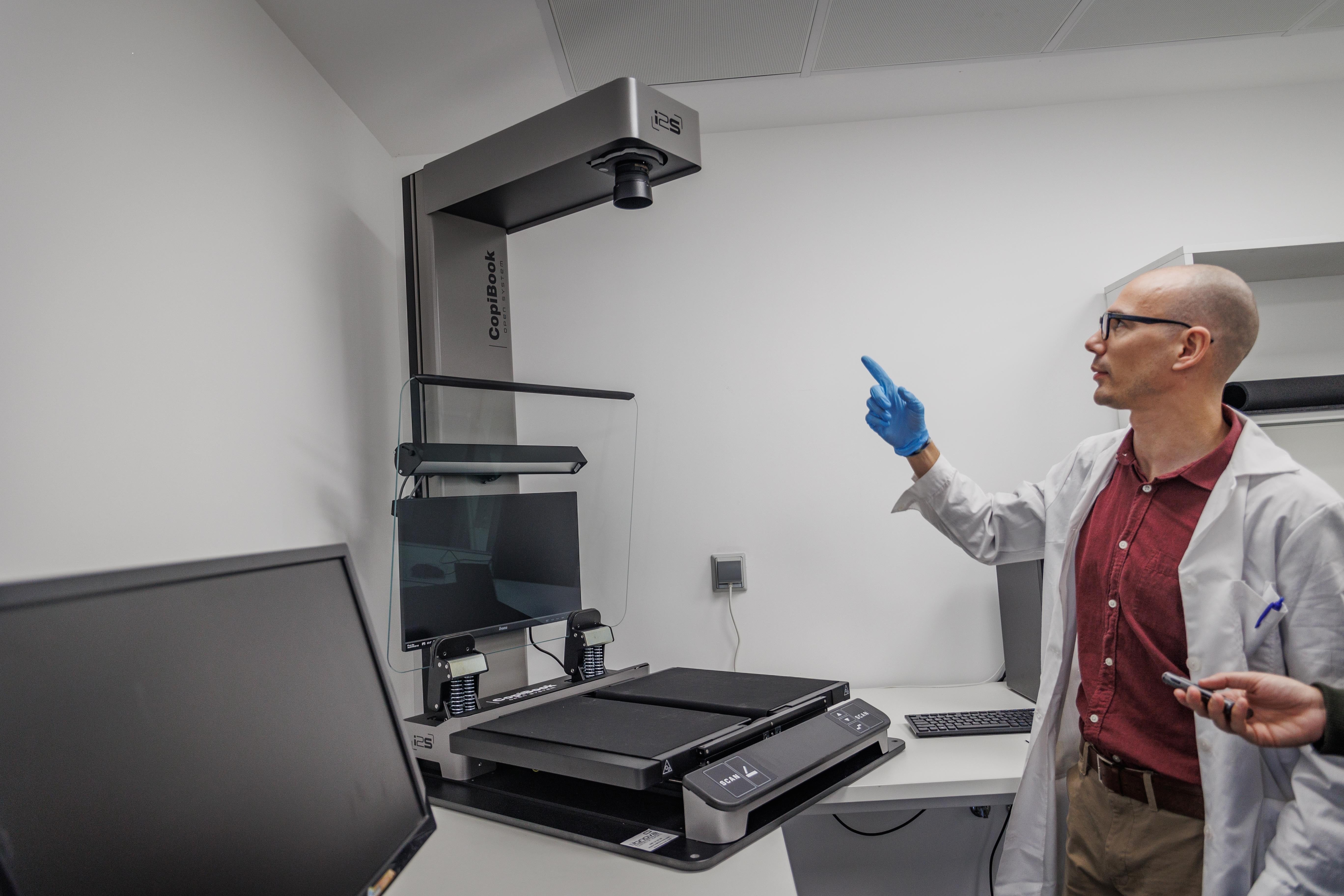 Digitalización de archivos en la nueva sede de Campamento