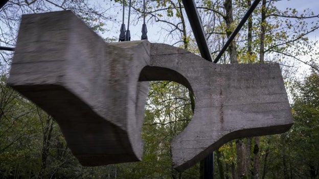 Escultura monumental de Chillida, del Museo de Bellas Artes de Bilbao, en depósito temporal en Chillida Leku