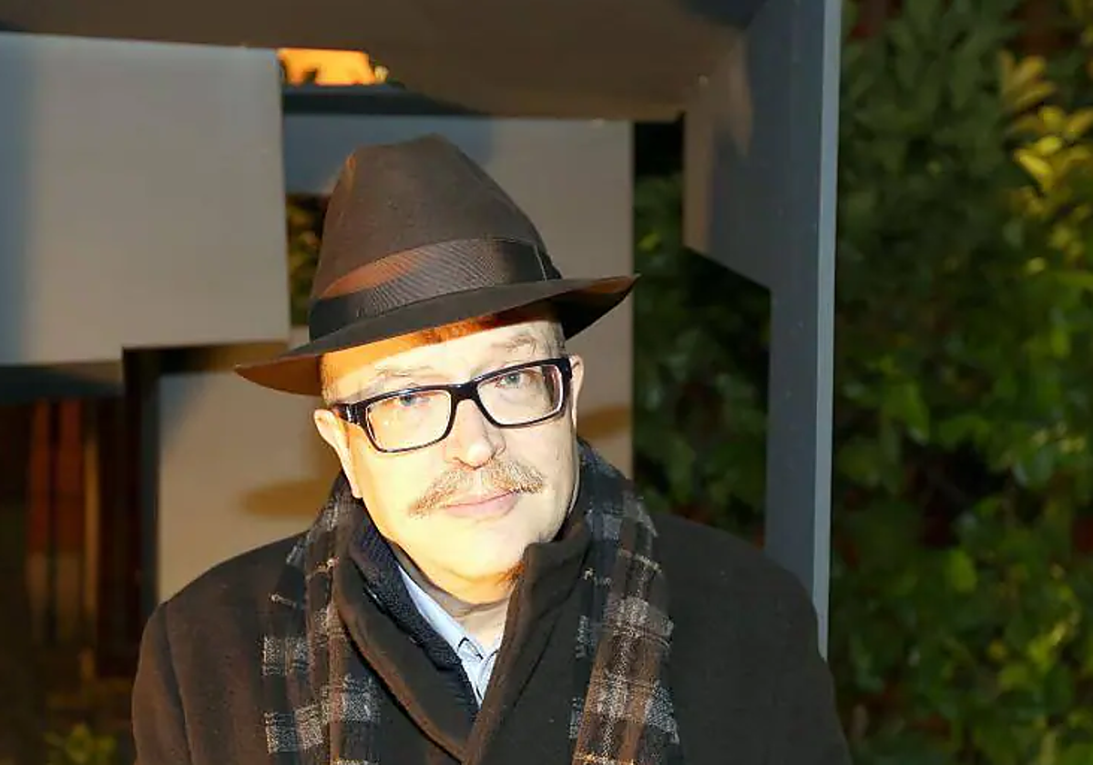 El poeta, crítico literario y traductor Miguel Casado (Valladolid, 1954)