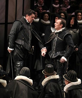 Imagen secundaria 2 - Michele Pertusi (Felipe II) y Jongmin Park (Gran Inquisidor); Elina Garanca (Princesa de Éboli) y Luca Saldi (Marqués de Posa) y Francesco Meli (Don Carlo)