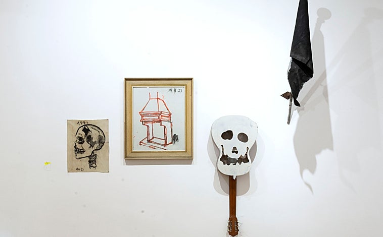 Imagen principal - En las imágenes, algunas de las obras de Viquez en la galería Herrero de Tejada