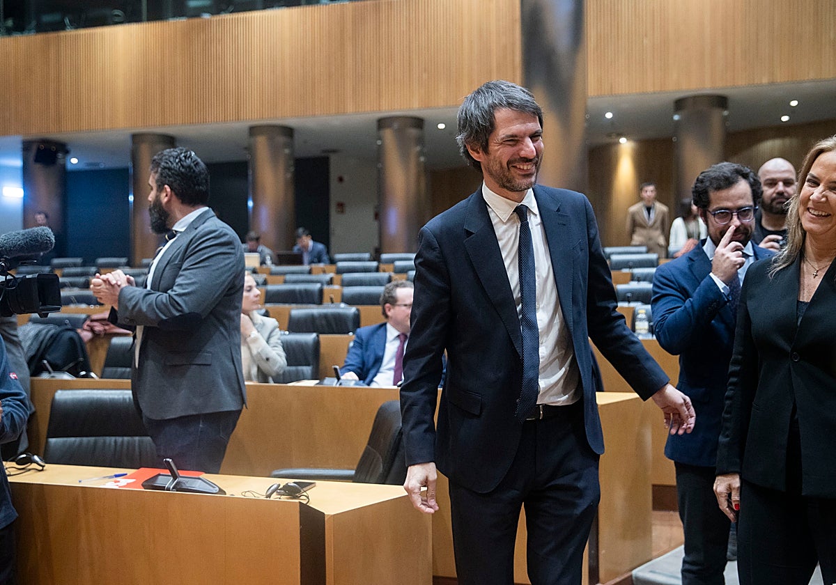 Comision de cultura con el ministro de cultura Ernest Urtasun