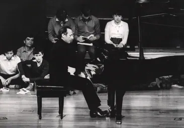 Muere Manuel Carra, el pianista que dignificó la música española